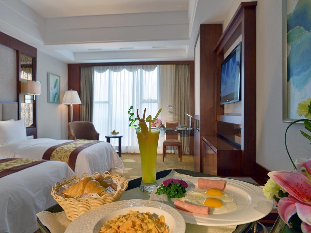 Dongguan Huilihua Hotel Экстерьер фото